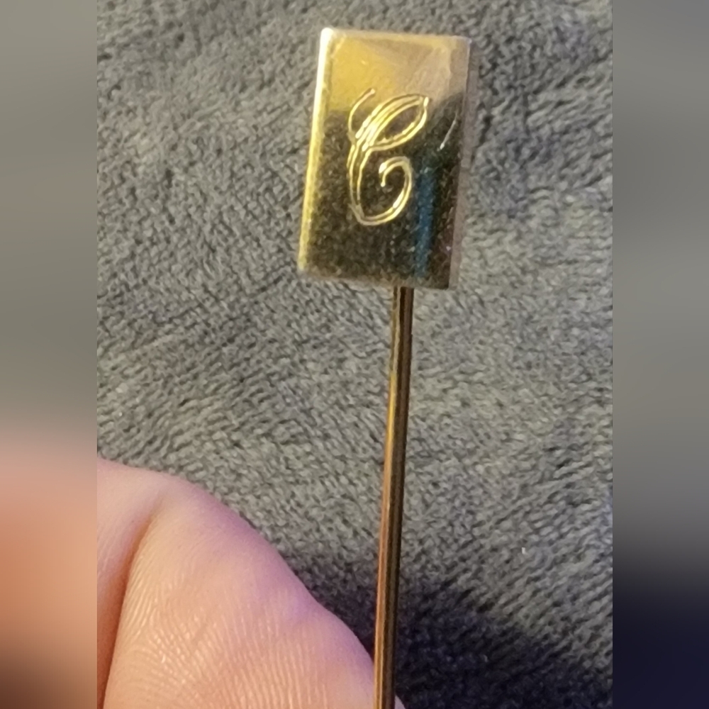 Vintage Monogrammed Initial "C" Goldtone Hat Stick Or Lapel Pin